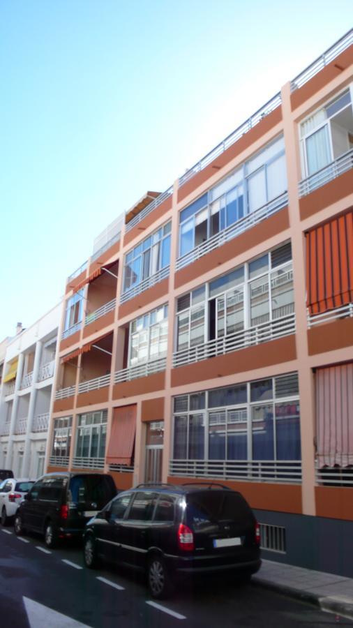 Vivienda Vacacional El Faro, En Puerto Naos ロス・ジャノス・デ・アリダネ エクステリア 写真